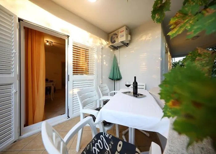 Appartement By The Sea Sukosan, Zadar - 23722